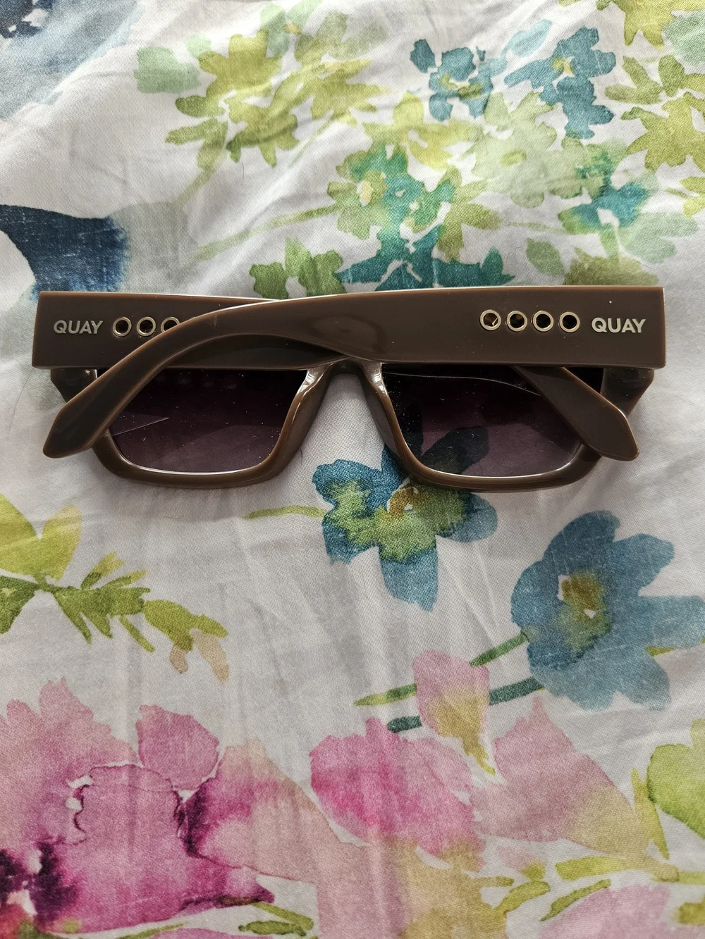 Quay Australia Brown Cat-Eye Sunglasses with Gradient Lenses